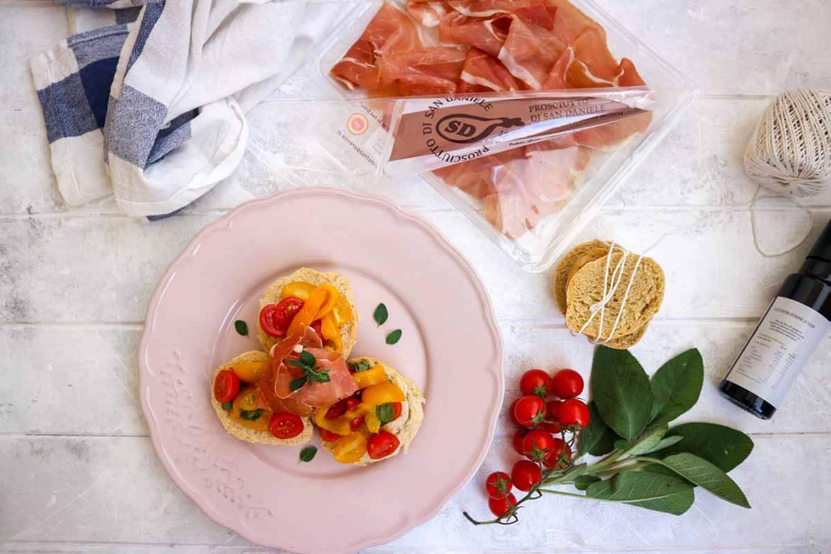 Friselline integrali con Prosciutto di San Daniele