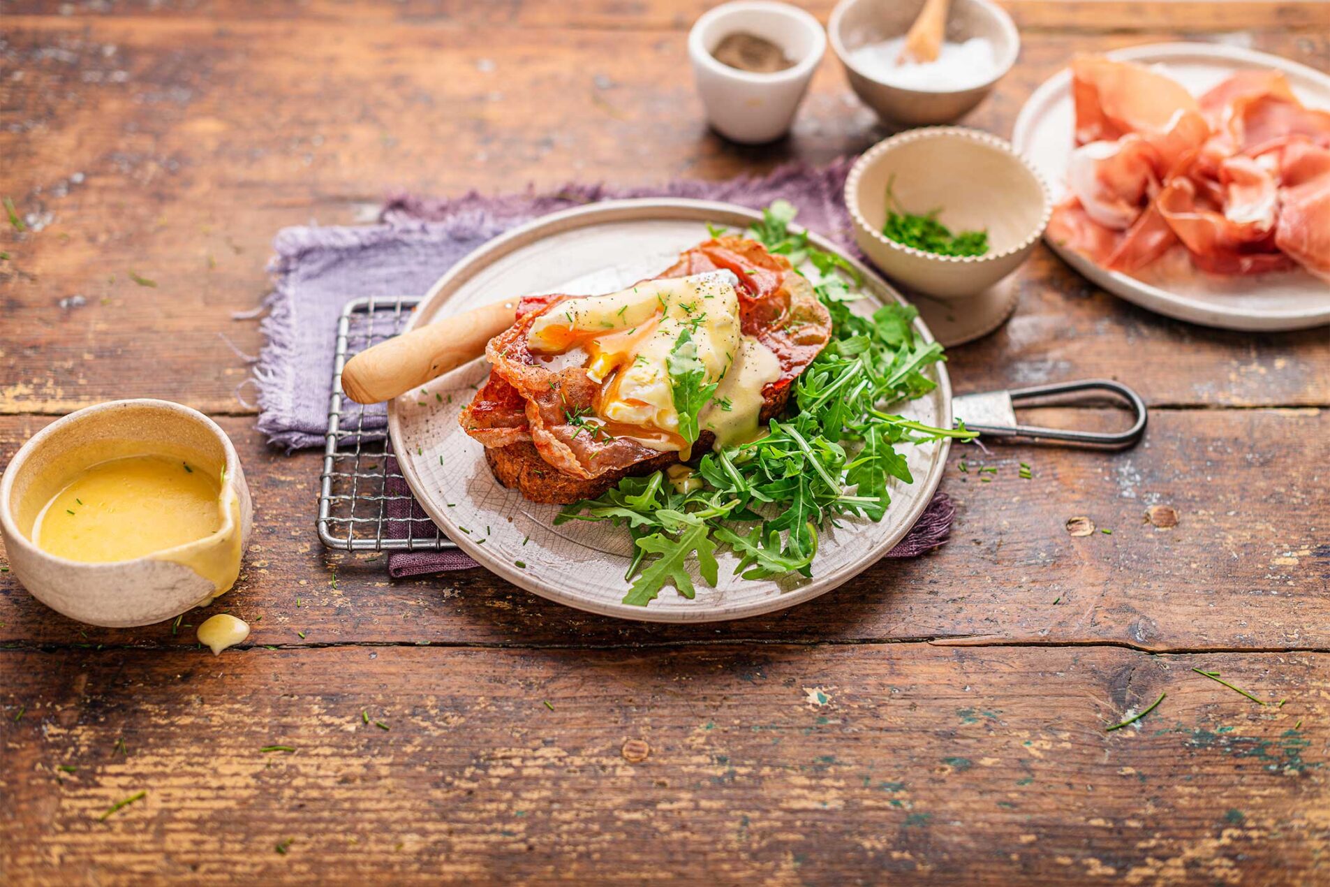 Eier Benedict mit San Daniele Schinken