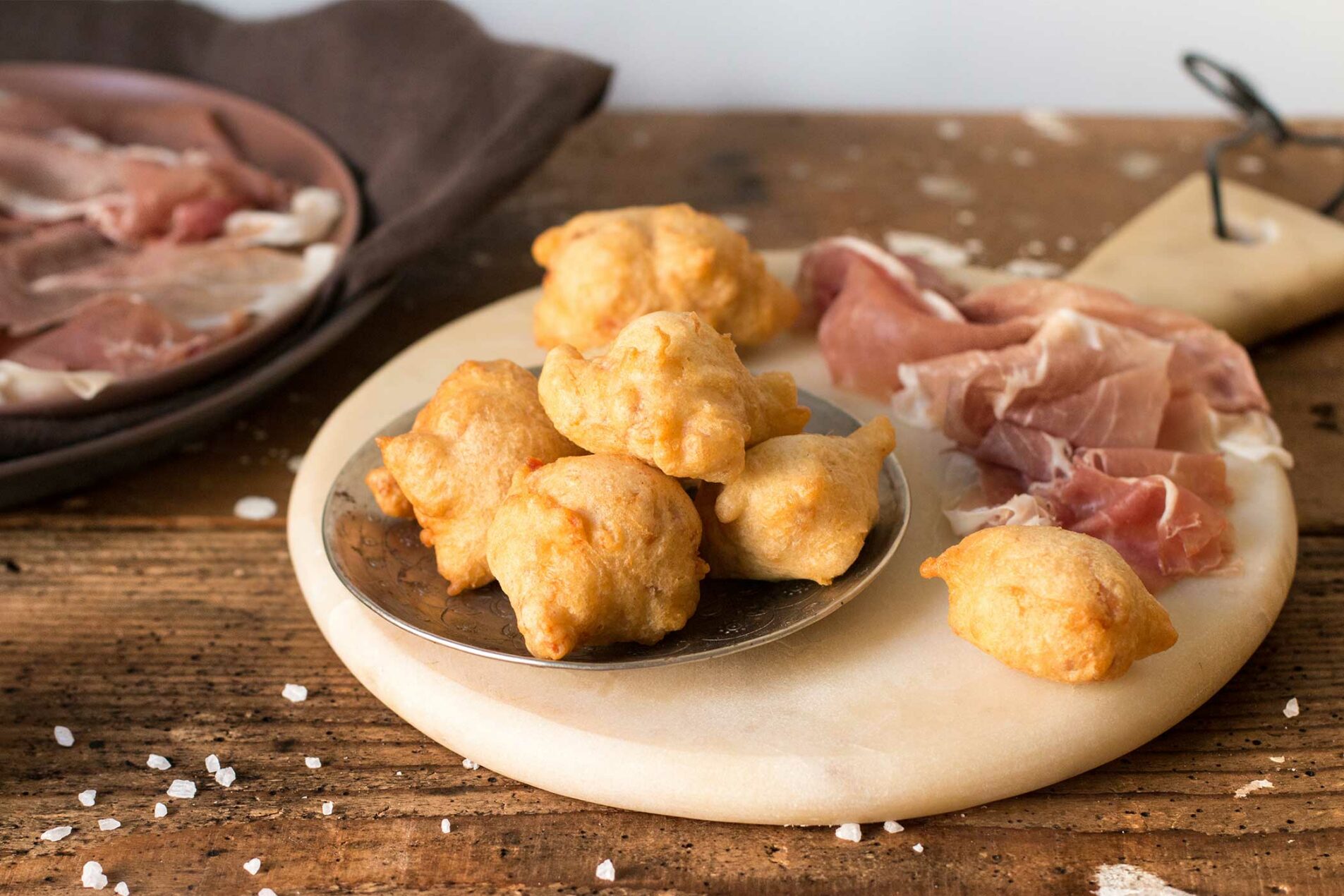 Frittelle salate con Prosciutto di San Daniele