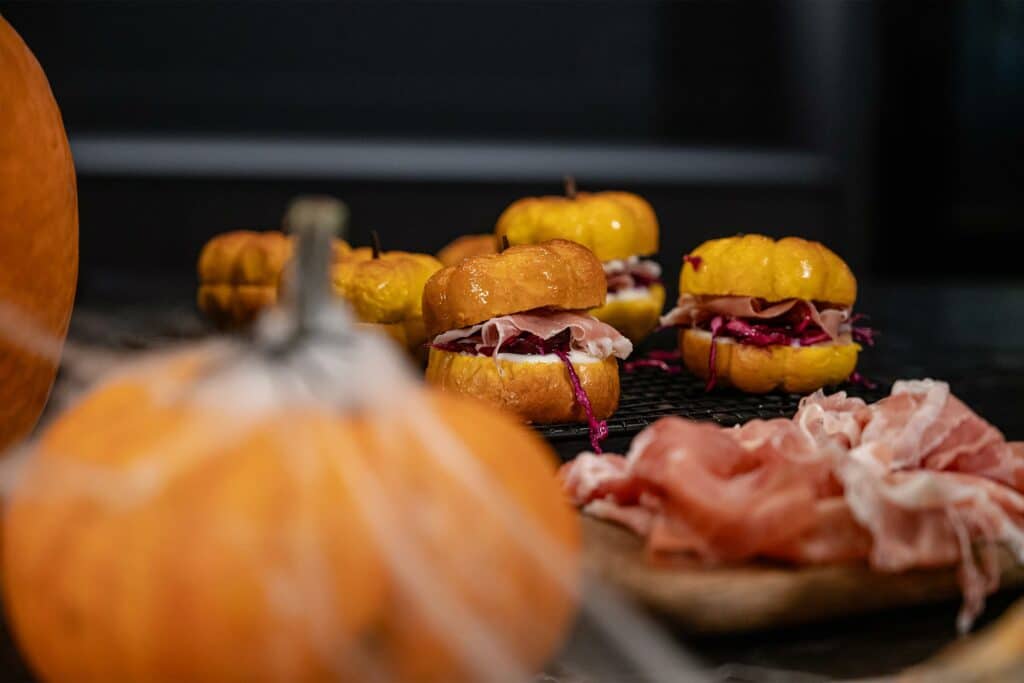 Panini di halloween alla zucca con Prosciutto di San Daniele