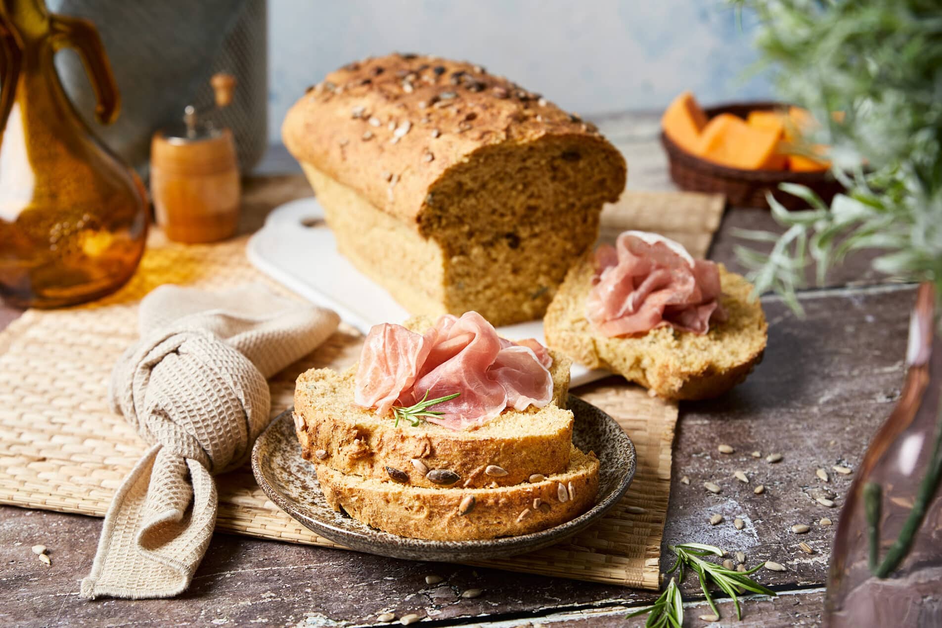 Pan bauletto con bucce di zucca e Prosciutto di San Daniele DOP