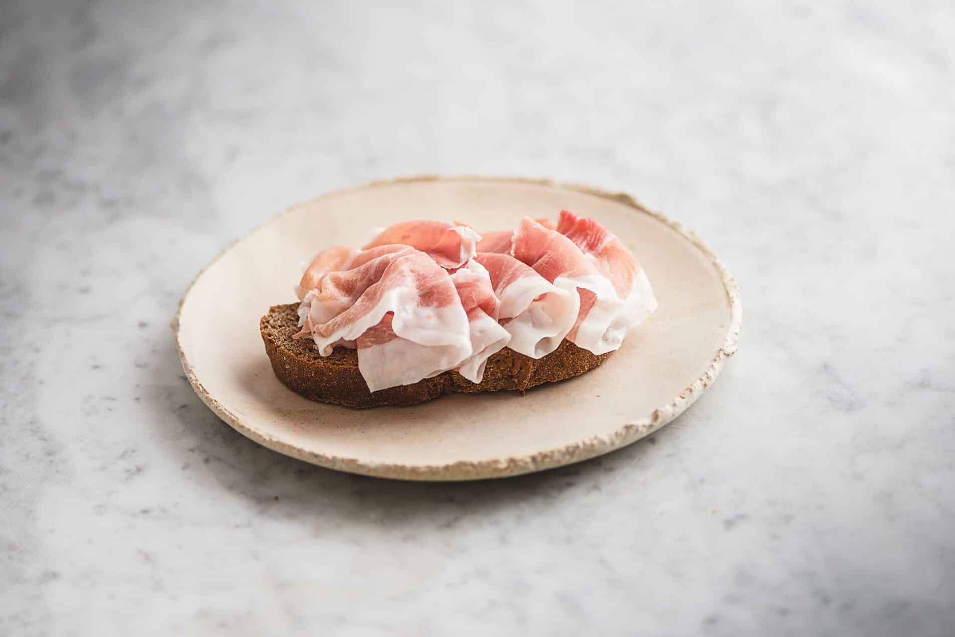 Prosciutto di San Daniele, the product to be enjoyed even while pregnant