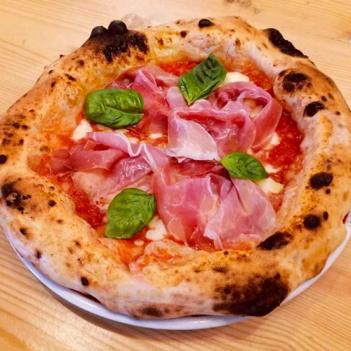Pizza con biga farcita al Prosciutto di San Daniele