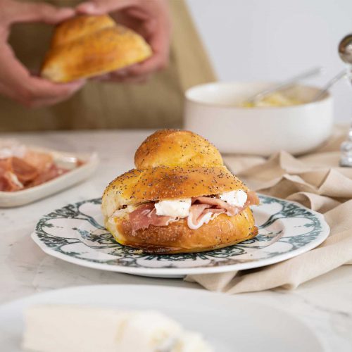brioche col tuppo salata