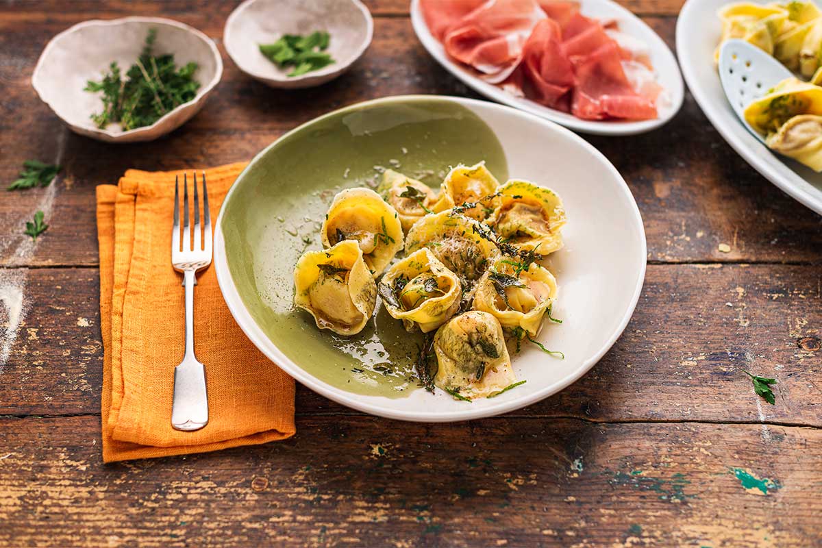 Ricetta dei cappellacci alle erbe con il Prosciutto di San Daniele