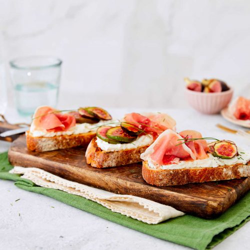 Bruschetta con Prosciutto di San Daniele e fichi