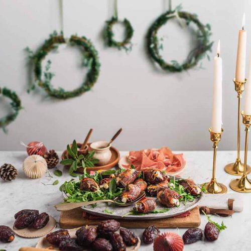 Ricetta di capodanno: datteri con formaggio caprino e Prosciutto di San Daniele