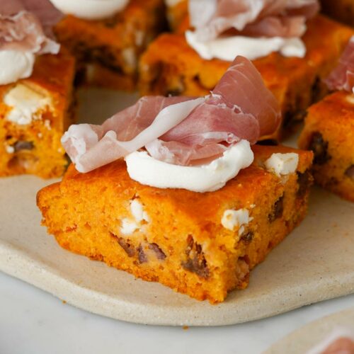 Plumcake salato con pomodorini, feta, olive e Prosciutto di San Daniele