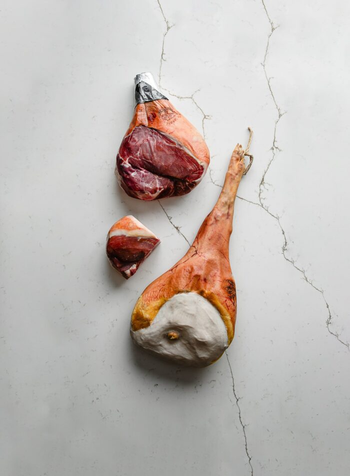 i diversi formati e tagli del prosciutto di san daniele disponibili all'acquisto online